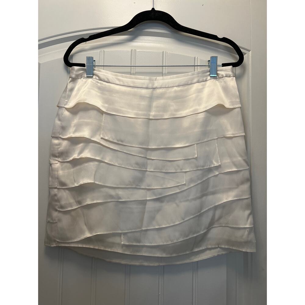 Ann Taylor Women’s Soft Layered Ruffled Pull On Party Skirt Size 8 Cream